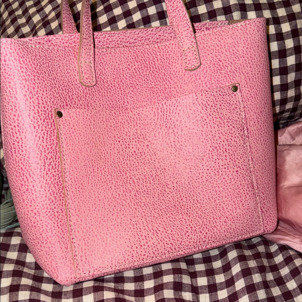 Portland Leather Goods Medium Zip Tote (Bubblegum) + 3 flower snaps - Picture 8 of 8